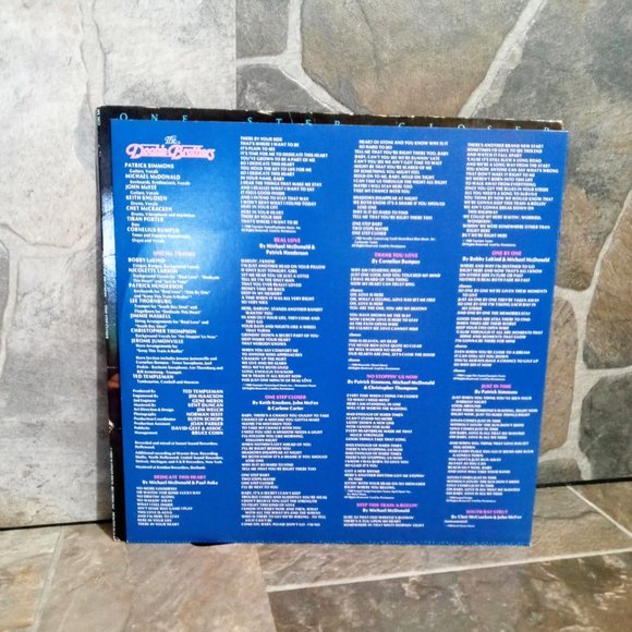 Doobie Brothers One Step Closer HS 3452 Vinyl Record 1980 - Picture 4 of 6